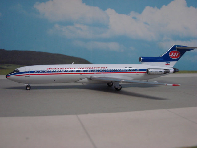 Boeing 727-200 YAT Airways