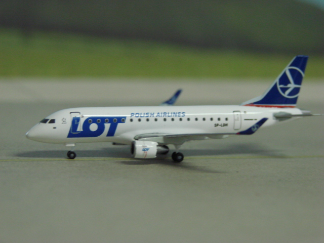 Embraer E170 LOT Polish Airlines