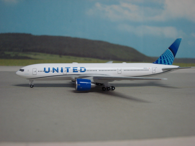 Boeing 777-200ER United Airlines