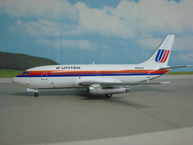 Boeing 737-200 United Airlines