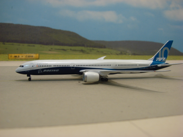Boeing 787-10 Boeing House Colours