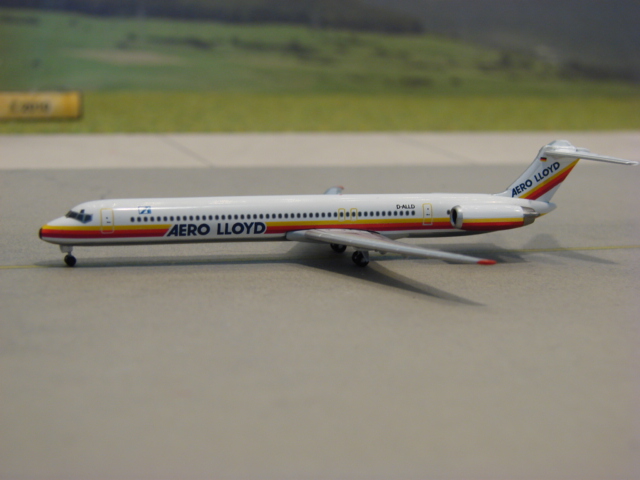 McDonnell Douglas MD-83 Aero Lloyd