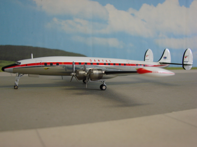 Lockheed L-1049G Qantas Airways