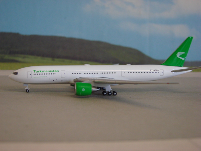 Boeing 777-200LR Turkmenistan Airlines