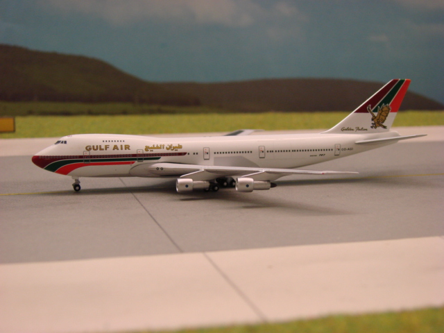 Boeing 747-200M Gulf Air