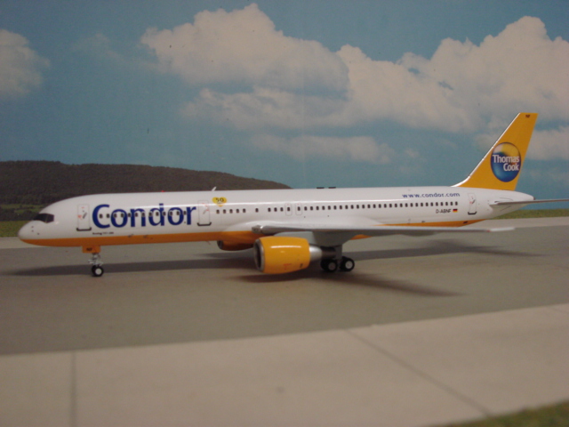Boeing 757-200 Condor