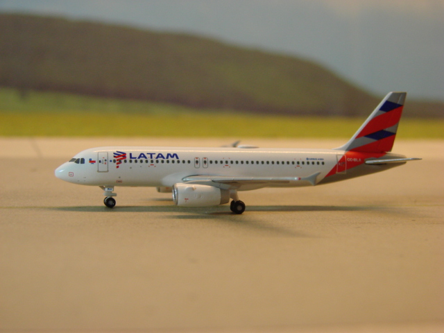 Airbus A320 LATAM Airlines Chile