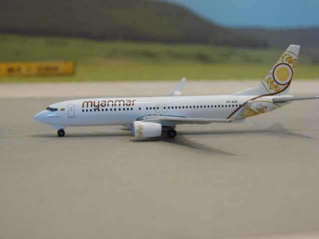 Boeing 737-800 Myanmar Airways