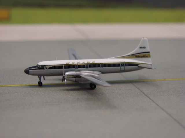 Convair CV-440 "Metropolitan" Mohawk Airlines