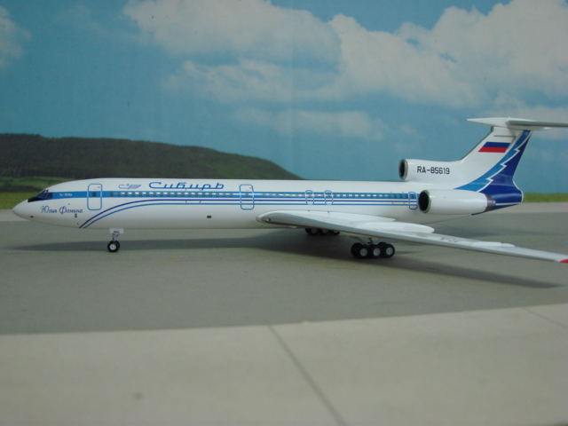 Tupolev TU-154M Siberia Airlines