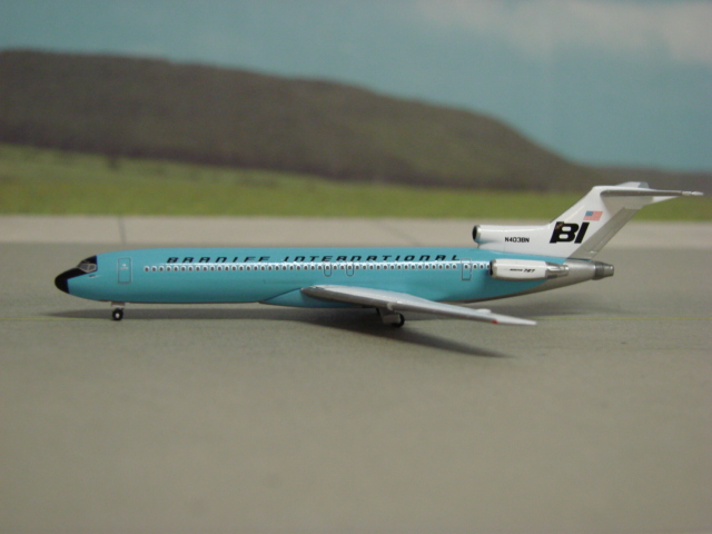 Boeing 727-200 Braniff International