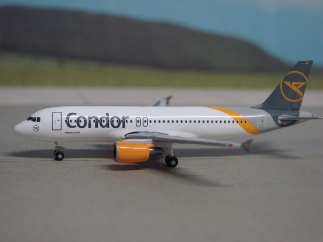 Airbus A320-200 Condor