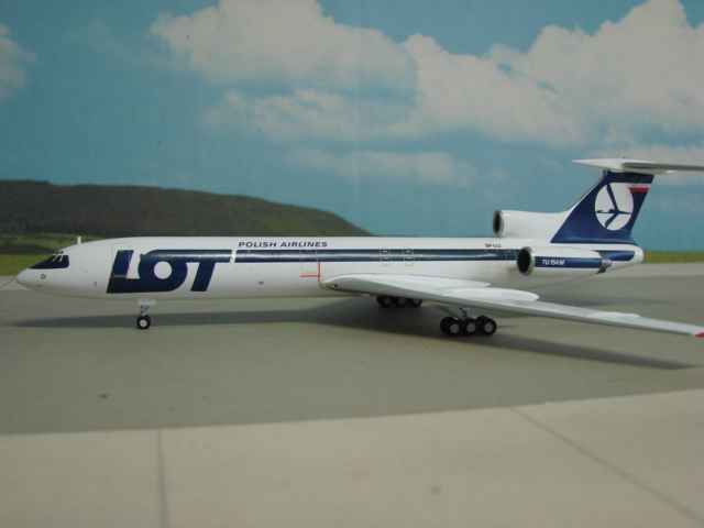 Tupolev TU-154M LOT Polish Airlines